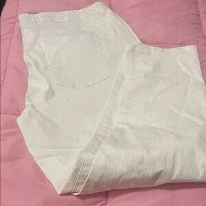 DG2 by Diane Gilman White Straight-Leg Jeans Pettite XL